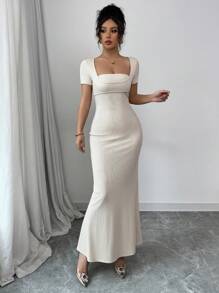 Chiquease Robe longue élégante et sexy pour femmes avec col carré ajusté et manches courtes - Nude - Voir 5