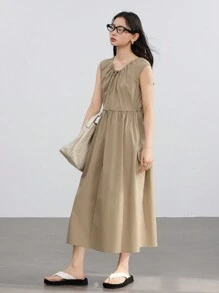 DAZY Women's Casual Elegant Minimalist Drawstring Waist Floral Decor Large Pocket Straight Long Midi Dress Summer Old Money Style Sundress - Khaki - View 4