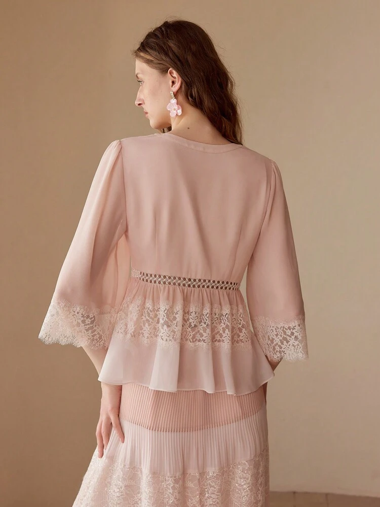 CONTRAST LACE PEPLUM BLOUSE,SPRING/SUMMER