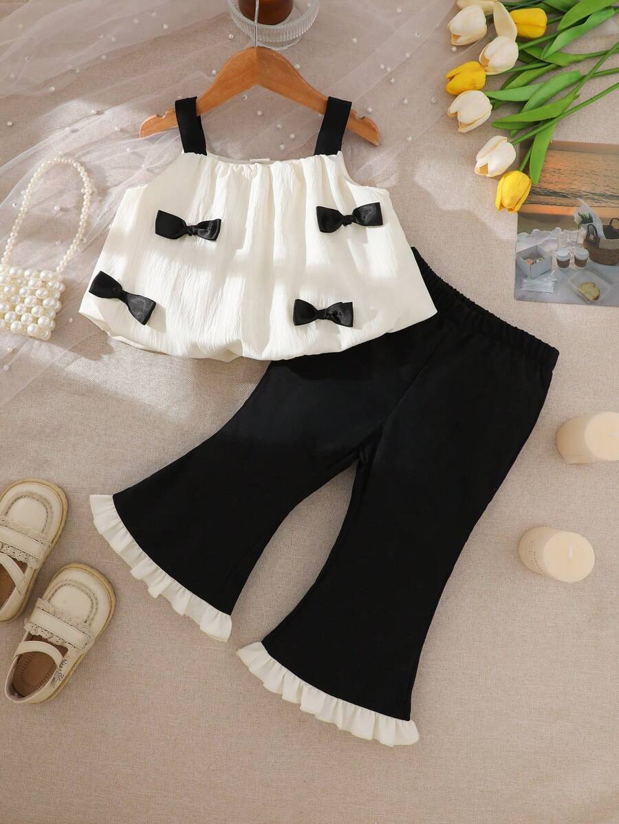 SHEIN 2 件女婴蝴蝶装饰背心和裤子套装