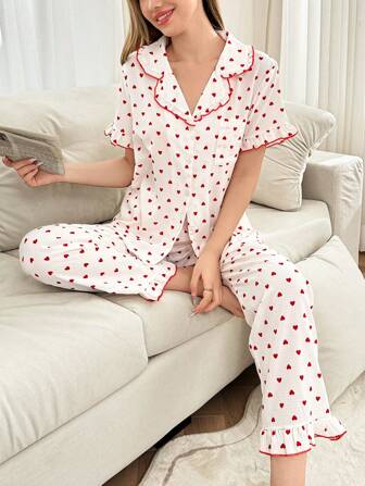 Dream Adore 情人节荷叶边领前开心形印花短袖和裤子睡衣套装