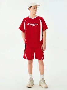 SHEIN Short de sport décontracté personnalisé de style rétro pour jeune garçon, un élément polyvalent indispensable pour les fêtes d'étudiants - Rouge - Voir 4