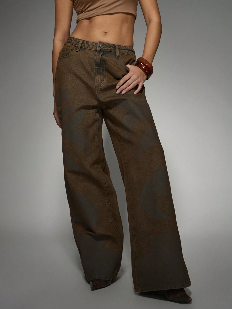 MISSGUIDED Designer Wide Leg Denim Pants Y2K Style Baggy Jeans Vintage Inspired Low Rise Western Detail Fall Winter Fashion Statement Piece Streetwear Festival Ready