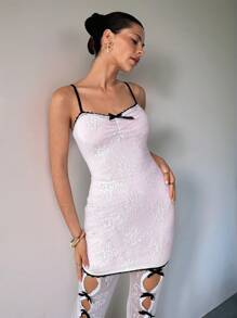 Aloruh Nuovo arrivo autunnale e invernale per donna, vestito mini vintage rosa romantico e carino con scollo a cuore, bordo in pizzo a contrasto e fiocco decorativo. Abiti da donna, per San Valentino, abito, abito, abito, stile Y2K, abiti da compleanno per donna, San Valentino, abito rosa, abbigliamento Y2K, abiti da donna, mini, fiocco, abito rosa per donna - Rosa - Visualizzare 3