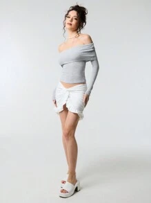 SHEIN Unity Valentine Velvet Twist Knot Front Ruched Hem White Mini Skirt - White - View 3