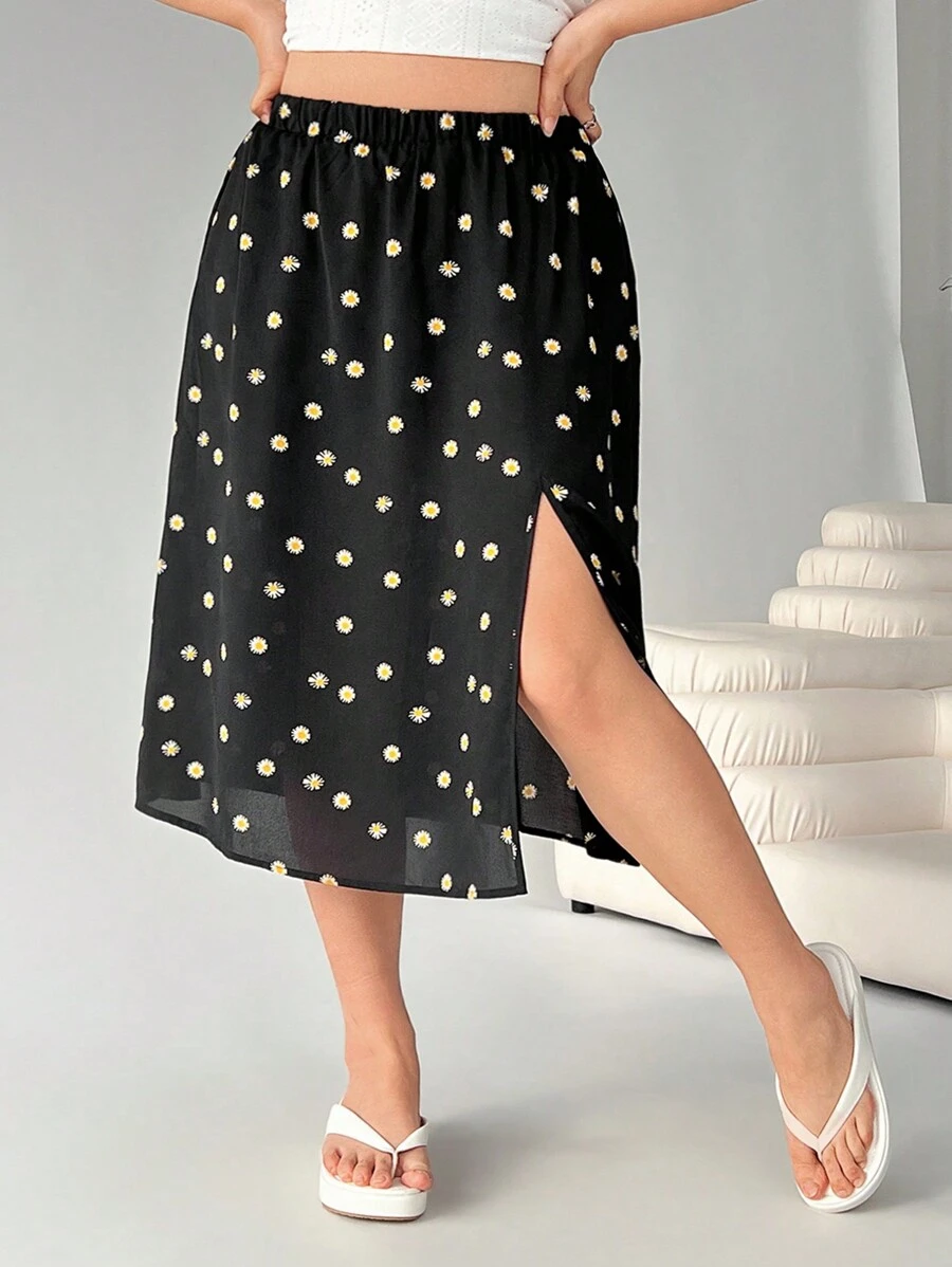 SHEIN EZwear Plus Size Daisy Print Split Hem Casual Skirt, Suitable For Vacation - Black - View 1