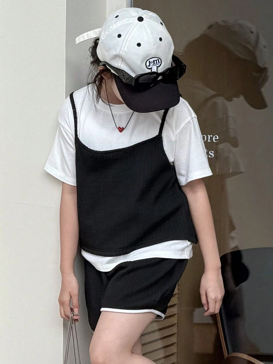 DAZY Tween Girl Contrast Color 2 In 1 Short Sleeve Top And Shorts Casual Set - Black and White - View 1