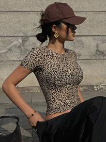 DAZY 豹纹修身圆领 T 恤，简约休闲日常穿着 - 棕色 - 查看 6