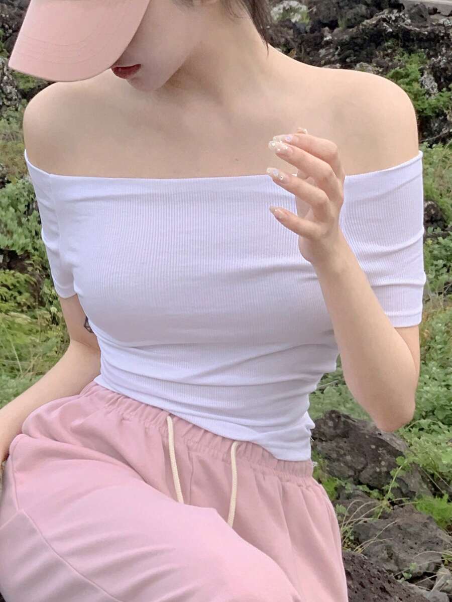 DAZY Women's Solid Color Off-Shoulder Short Sleeve Cropped White T-Shirt, Spring/Summer,Off Shoulder Top - White - View 1