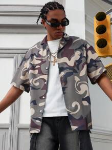 PAVTROS 男士简约休闲衬衫，日常穿着，男士 Manfinity Streetrush INS 畅销衬衫。独特的迷彩印花设计，展现街头时尚风格的动感个性化。