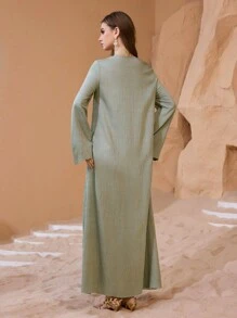 Al Najma V 领刺绣喇叭长袍连衣裙，休闲度假，长袍和 Jalabiya，端庄