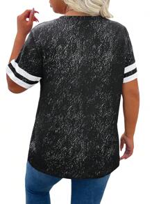 EMERY ROSE Camiseta de manga corta de uso diario informal de estilo deportivo con estampado de letras gris oscuro para mujer talla grande, primavera/verano