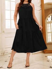 SHEIN Clasi Plus Size Women Solid Color Contrast Lace Halter Elegant Dress