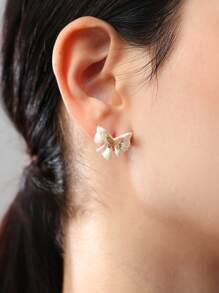 MOTF PREMIUM 18K 镀金铜蝴蝶耳钉