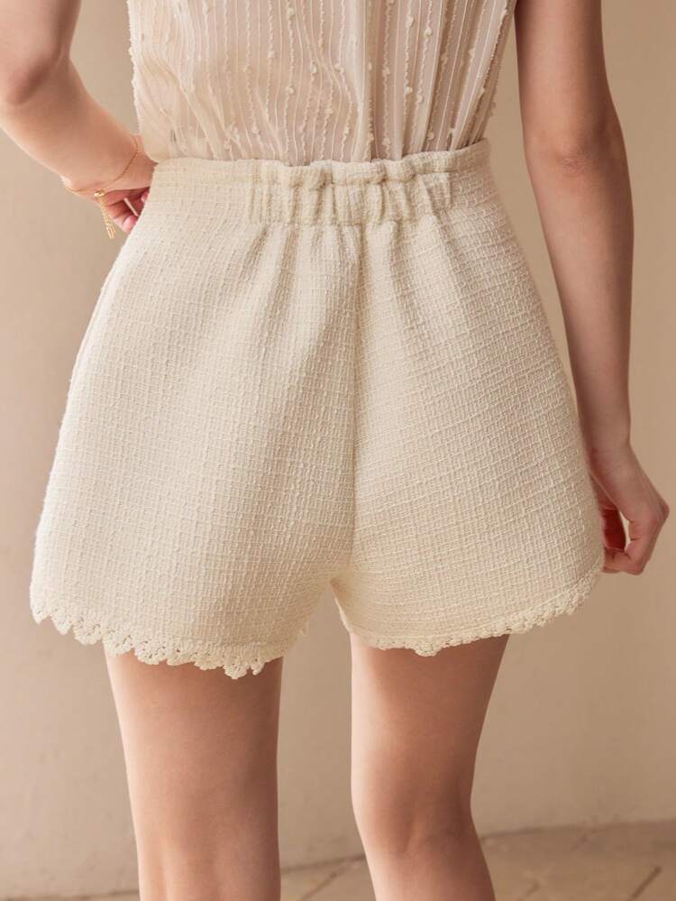 TEXTURED CONTRAST HEM SHORTS