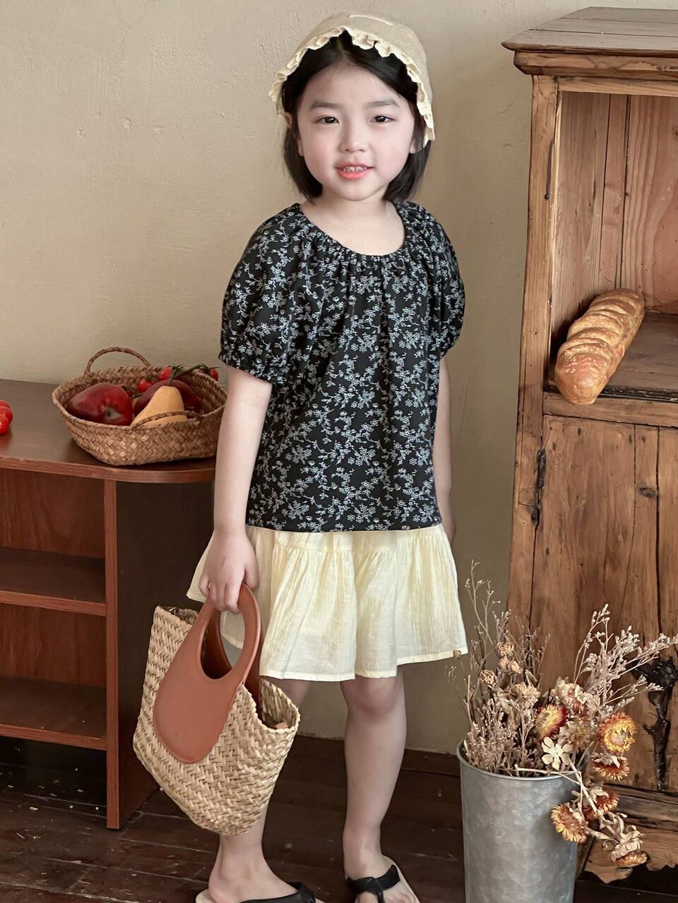 2pcs Young Girl Resort Casual Ditsy Floral Puff Sleeve Top & Skirt Set Vacation