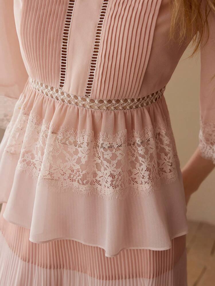 CONTRAST LACE PEPLUM BLOUSE,SPRING/SUMMER