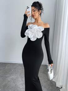 Modelyn Robe fourreau élégante avec épaules dénudées et ornements floraux pour femme