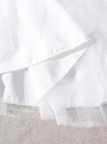 女婴蝴蝶图案网眼拼布短袖连衣裙