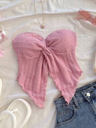 Soleia Romantisches, lässiges Urlaubsoutfit: Weiße Stoffbluse mit Struktur, trägerloses Design, Schlitz vorne, Chiffon, bequem. Für Nachmittagstee drinnen oder draußen, Urlaubsoutfit, Schulanfang