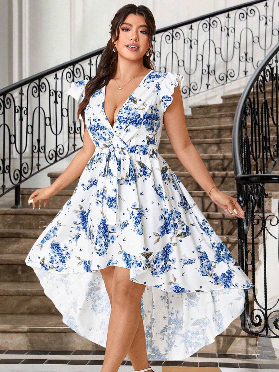 SHEIN Belle Vestido informal de talla grande con cuello en V, nudo delantero, estampado completo y bajo asimétrico, perfecto para el verano - Azul - Ver 1
