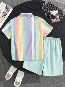 SHEIN 2 件 Tween 男童休闲条纹印花衬衫和宽松短裤套装，适合通勤、上学、日常休闲、度假、运动、春夏秋冬