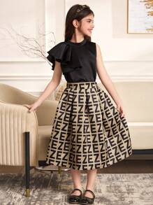 SHEIN Leap Crew Tween Girls Casual Elegant Asymmetric Ruffle Collar Top & Graphic Print Pleated Mini Skirt 2 Pieces Set - Black - View 3