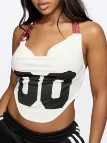 SUMWON WOMEN 大学风格露背短款上衣，红色肩带，复古运动紧身胸衣，设计队号，都市街头服饰，夏季节日，Y2K 时尚 - 白色 - 查看 3