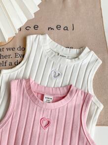 SHEIN Playful Pals 2件組女嬰0-3歲可愛夏季畢業返校白色與粉色鏤空愛心圓領無袖T恤上衣棉針織面料 - 彩色 - 查看 5