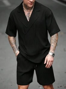 Manfinity RSRT Men's Casual Daily Wear For Beach Vacations, Featuring A Classic Black Loose-Fit Casual Shirt Set With Short Sleeves And A Gun Collar, Made From Vertical Striped Pleated Textured Jacquard Fabric. This Outfit Is Perfect For Hawaiian Beach Vacations, Music Festivals, And Everyday Wear. It Makes A Great Gift For Boyfriends Or Husbands, Designed With A Stylish Loose Drop-Shoulder Fit. Men's Solid Color Short Sleeve Polo Shirt And Shorts Set Men Clothes Outfits For Men Men Shirt Co-Ord ,Men Shorts Set ,Men Two Pieces Outfits - Black - View 6