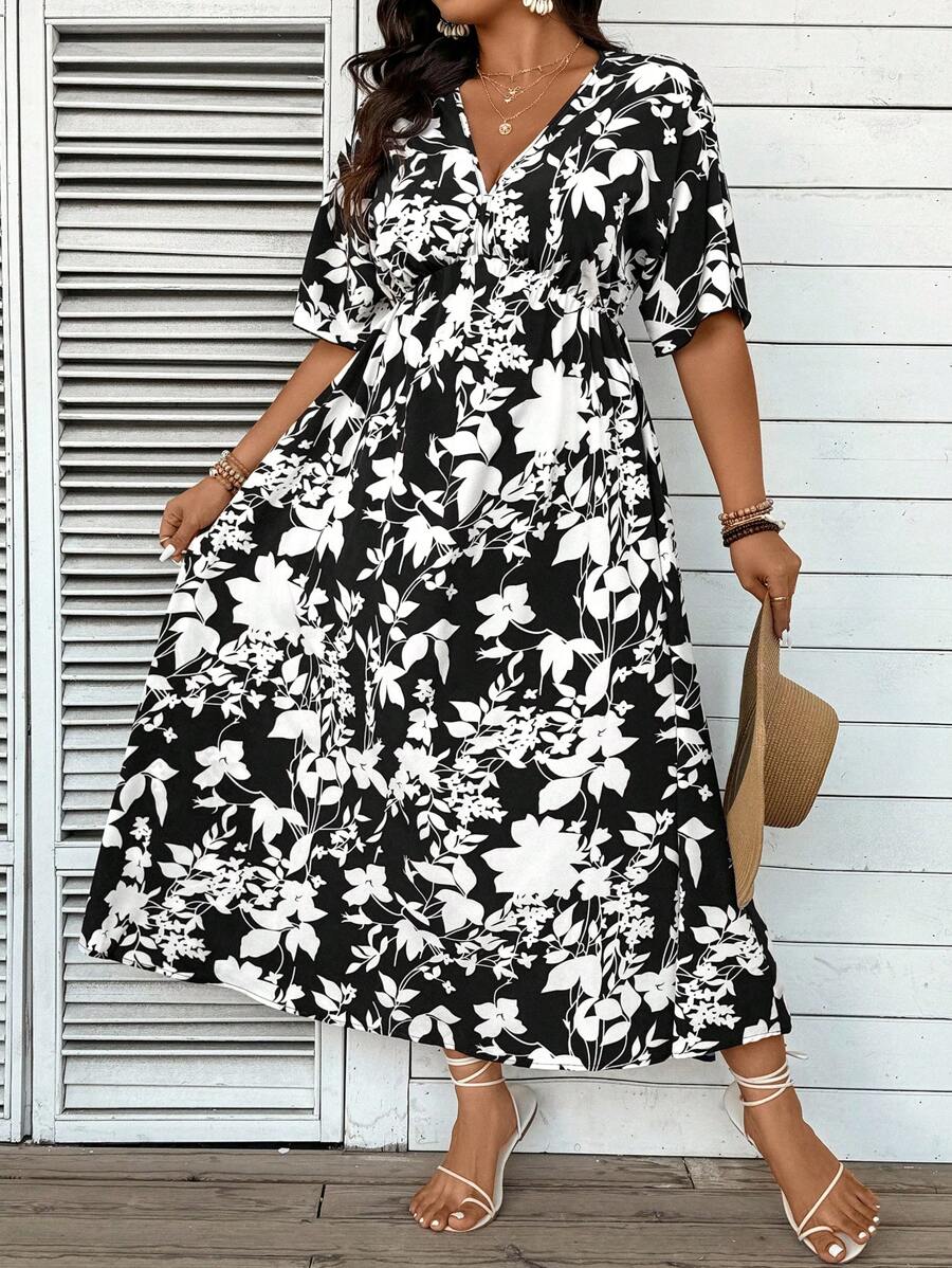 SHEIN VCAY 大码花卉印花短袖休闲连衣裙