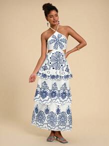 Travachic Váy hở lưng in hoa màu xanh ngày lễ có cổ yếm - Xanh và trắng - Xem 3