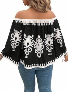 SHEIN LUNE Contrast Color Print Off-Shoulder Flared Sleeve Plus Size Blouse Summer Going Out Spring Outfits For Women Summer Boho Old Money Summer Outfits For Women St Patrick Day Outfit Easter Summer Outfits Spring Outfits For Women Beach Saint Patrick Easter Lounge Sets For Women Summer Vacation Outfits Woman Easter Rave Outfits Festival Boho Women Clothing Country Outfits Women Country Concert Outfit