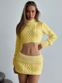 Aloruh Y2K 短款毛绒拼布白色迷你裙，适合年轻女性