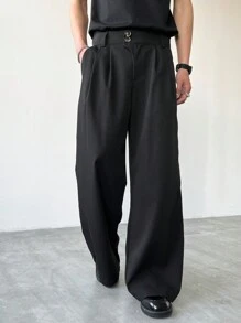 Claim Dot 男士休闲日常穿着，这款高级小众黑色复古宽松西装裤，腰部饰有双扣细节。适合音乐节和日常穿着，是送给男友或丈夫的绝佳礼物，完美诠释了Y2K风格。男士简约风格西装裤，正面纽扣口袋，休闲日常穿着，黑色阔腿裤。 - 黑色 - 查看 6