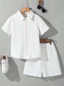 SHEIN 2 件套青少年男孩休闲百搭舒适 Polo 领前开宽松短袖上衣和短裤两件套服装，适合春、夏、秋、冬各季节上学、花园、海滩、生日 - 白色 - 查看 3