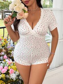 Flirla Plus Size Summer Sexy Contrast Lace V-Neck Heart Print Romper - Multicolor - View 5