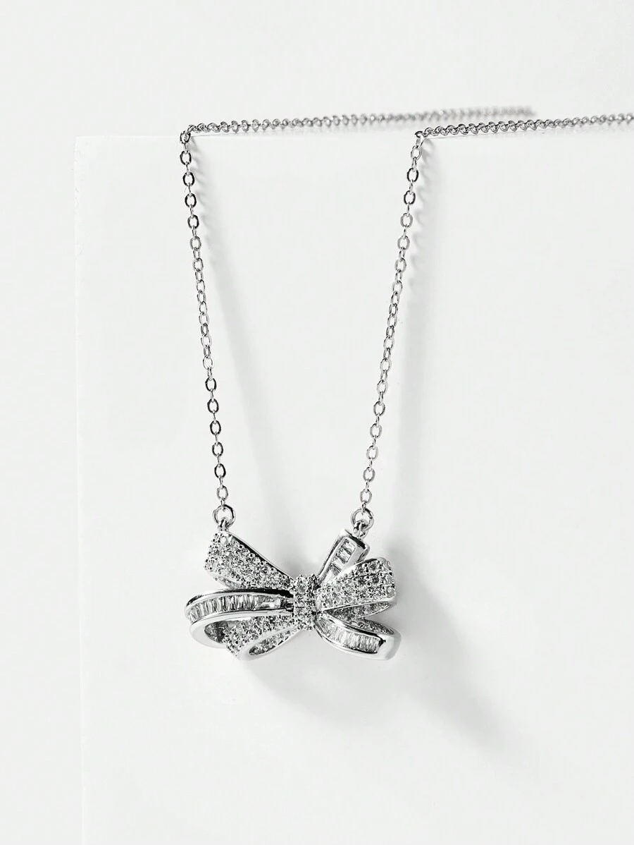 MOTF PREMIUM 时尚水钻蝴蝶结吊坠项链 - 銀色 - 查看 1