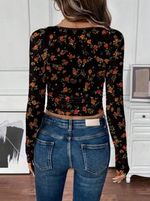 SHEIN LUNE Camiseta de manga larga con cuello en V con estampado de rosas y recogida, adecuada para el verano