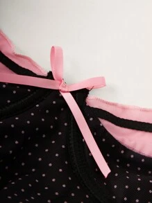 Sweetina Vestido ajustado con volantes, cintura alta, parches de malla a lunares rosas y decoración de lazo
