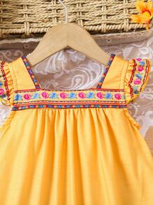 SHEIN Đầm dệt kim rộng rãi màu vàng in họa tiết hoa cho bé gái, thích hợp cho kỳ nghỉ xuân/hè và vui chơi ngoài trời - trái cam - Xem 8