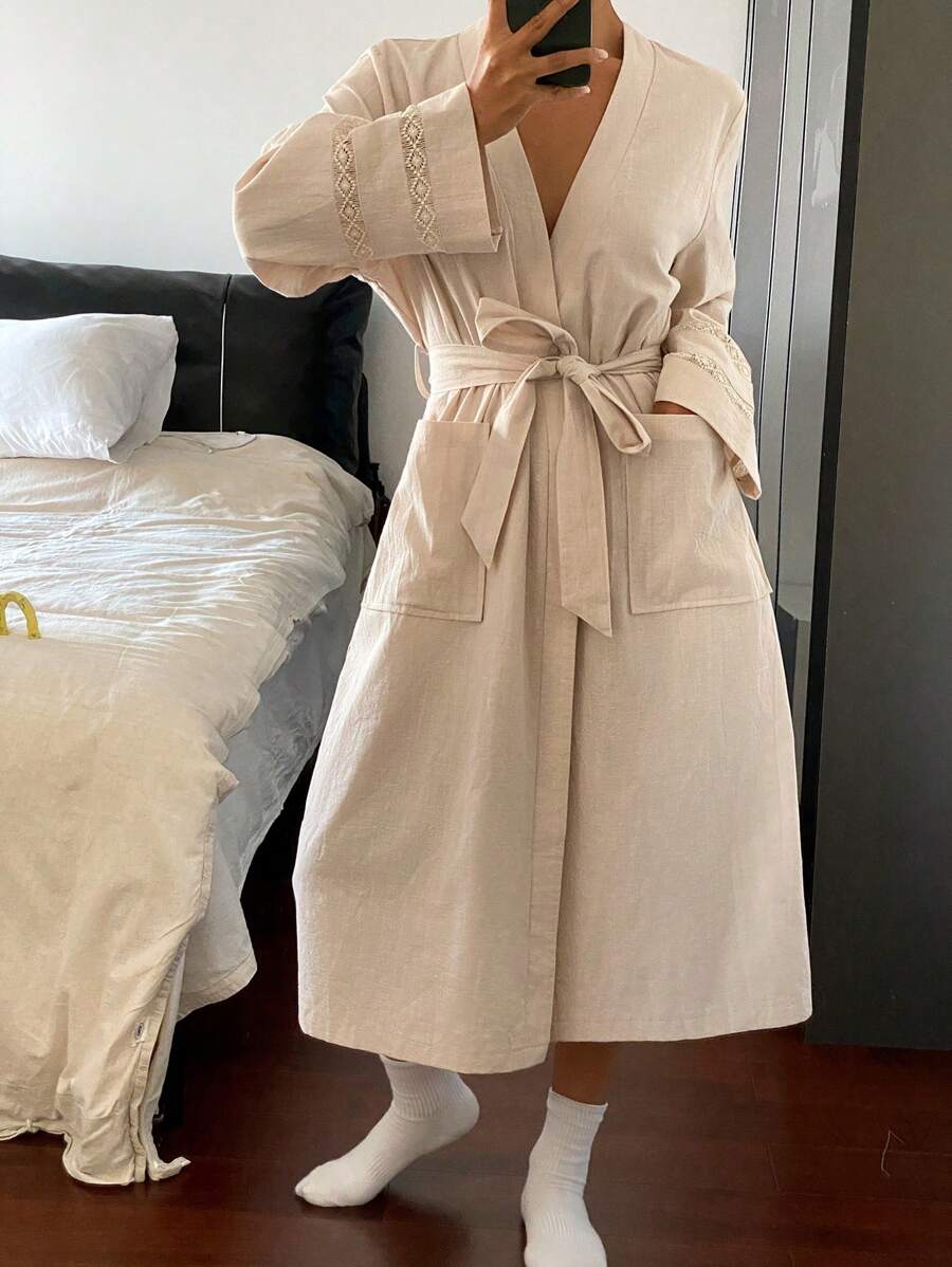 Livesso 简约蕾丝拼接下摆长款系带睡袍，家居服，舒适保暖，秋冬款