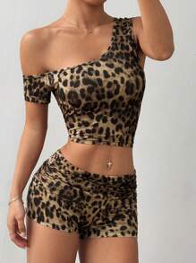 SHEIN Unity Leopard Print Oblique Shoulder Top With Cropped Length, Simple And Stylish Casual Everyday Wear - Multicolor - View 3