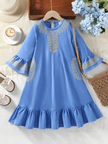 SHEIN 1pc Young Girl Blue Modest Traditional Embroidered Floral Flounce Sleeve Robe,Party,Autumn Daily Gatherings And Vacation Wear - Blue - View 3