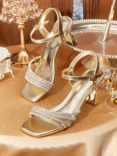 CUCCOO TILAWA Sandálias femininas elegantes de salto alto com strass e bico quadrado