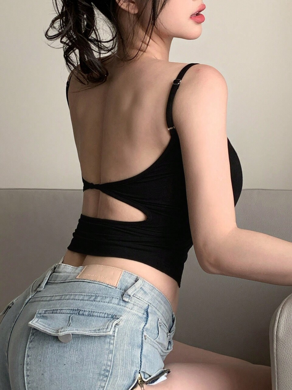 Minimalist Versatile Hollow Out Padded Camisole Top With Spaghetti Straps, Workout