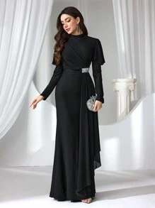 Coutiva Formal Evening Gown For Women, Fashionable High-Necked Spring And Summer Different-Material Splicing Waist Slimming Black Dress, Suitable For Parties, Wedding Guests, Opening Ceremonies, And Coming-Of-Age Ceremonies. The Waist Sequin Splicing Design Makes You Look Slimmer Visually. The Chiffon Fabric Splicing Design On The Upper Body Is Fashionable, Unique And Elegant, Party Dress