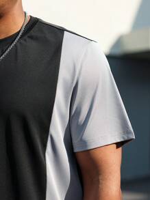 Manfinity Homme Plus Size Men's Solid Color Patchwork Crew Neck Short Sleeve Top And Shorts Set