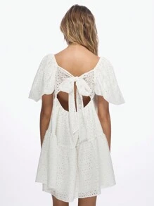 MISSGUIDED 英式刺绣泡泡袖罩衫迷你连衣裙，背面系带细节，夏季婚礼宾客派对波西米亚风格挤奶女工风格方领孔眼 - 白色 - 查看 2