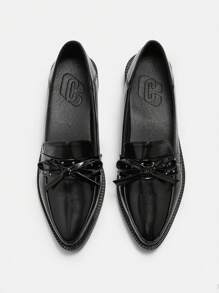 CUCCOO CURVES Zapatos planos de mujer con plataforma ancha, suela gruesa, puntera afilada, color negro sólido, escote pronunciado, estilo apto para las cuatro estaciones, con remaches y lazo, en estilo inglés